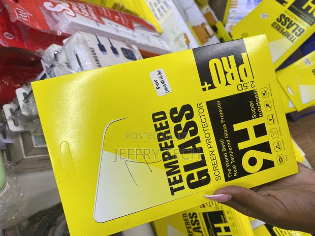 Yiiloxo Screen Protector for Lenovo Tab M8 (4th Gen) - thumbnail 3