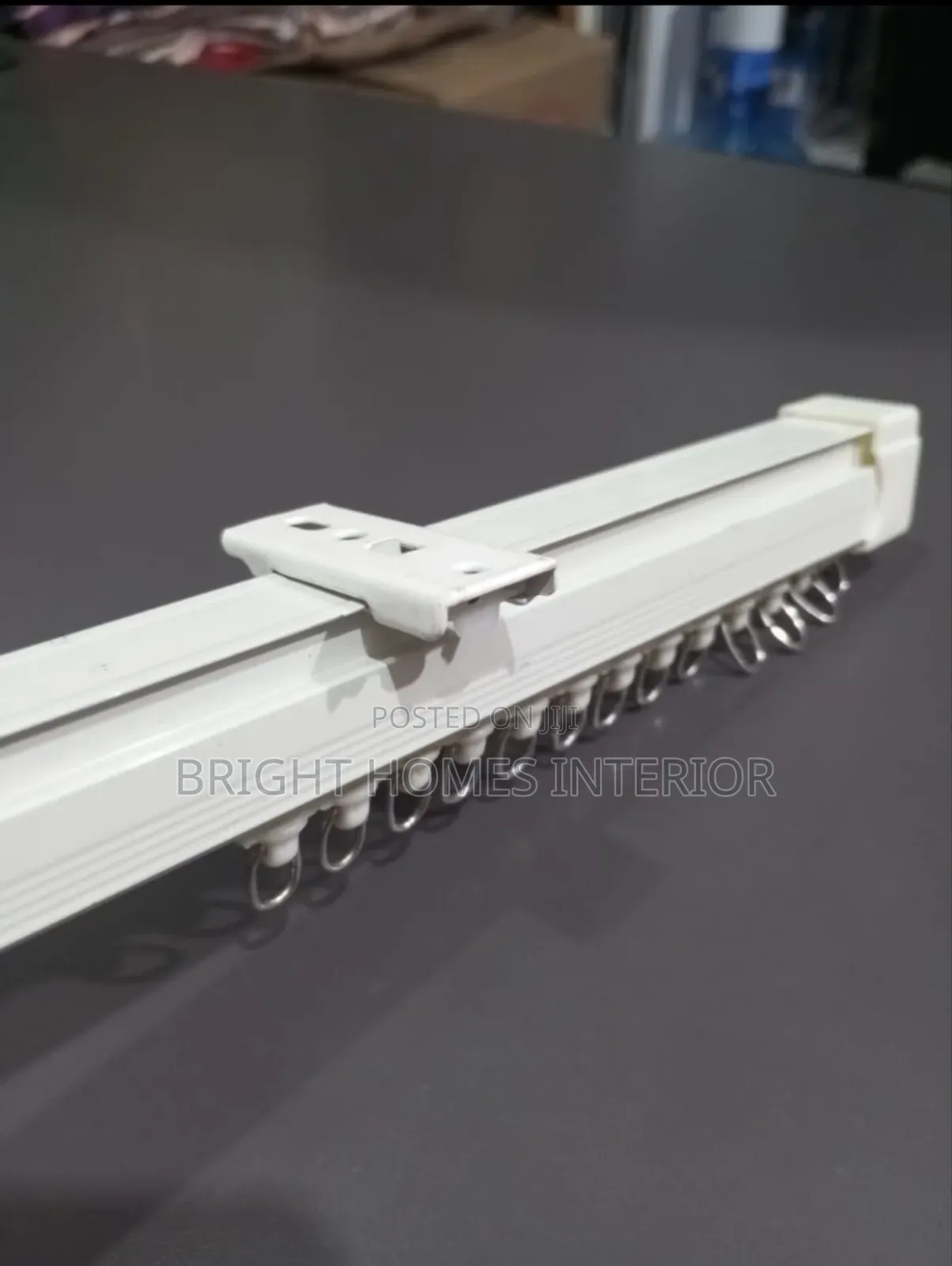 Straight Single Track Curtain Rail for Holding Curtains