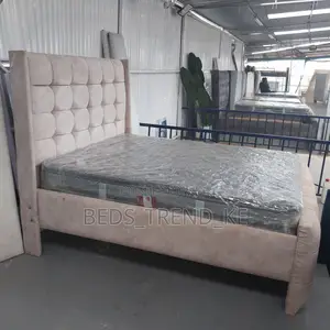 Ergonomic 6 by 6 Modern Chester Bed