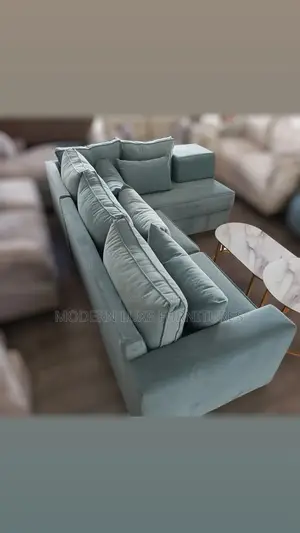Frank L Sofa