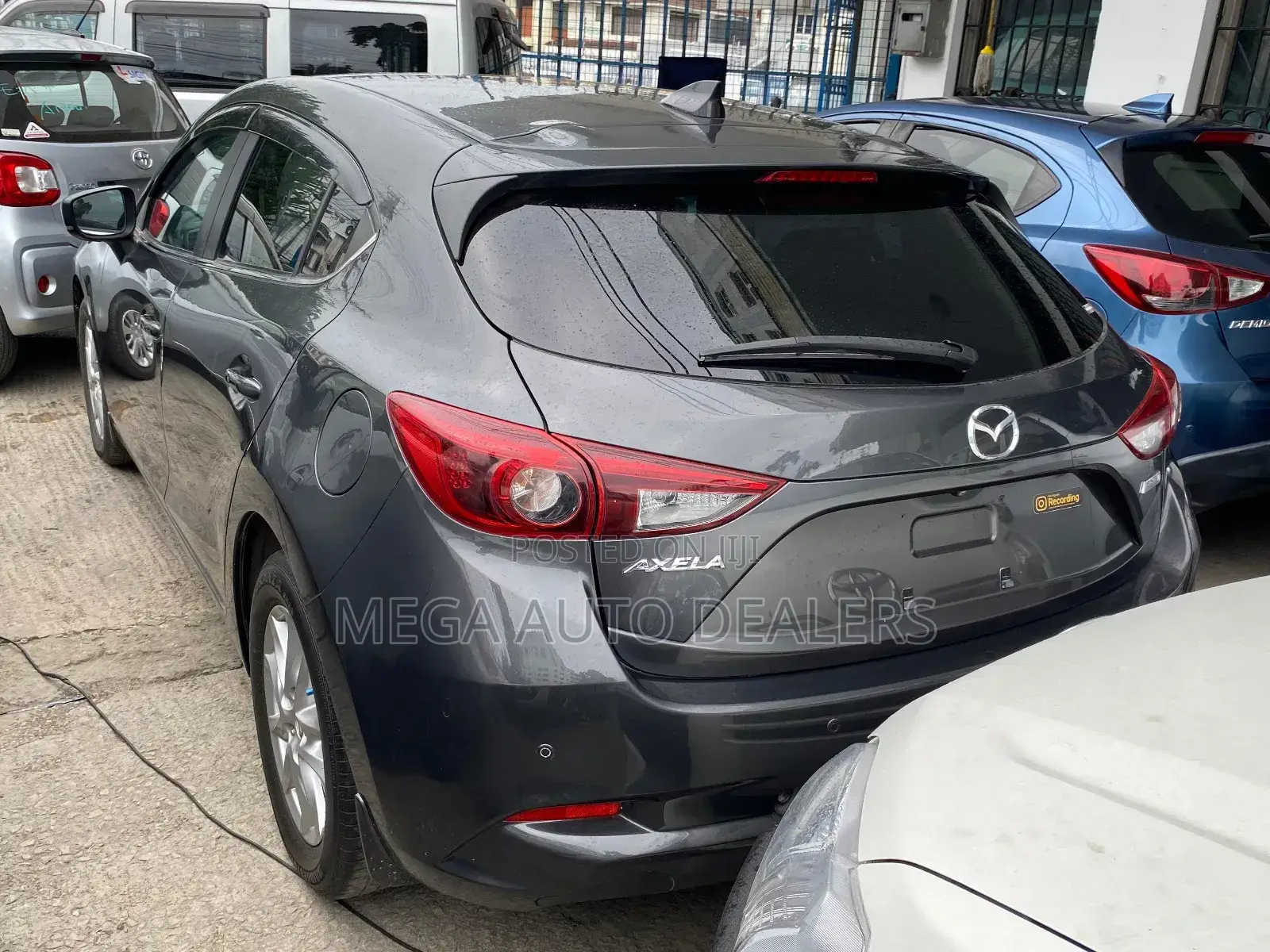 Mazda Axela 2018 Gray