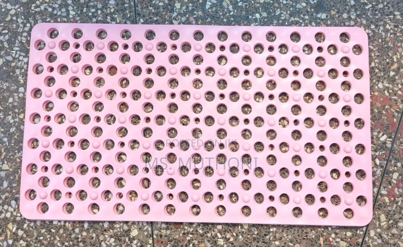Anti-Slip Safety:Shower Mat Non Slip With Large Suction Cups