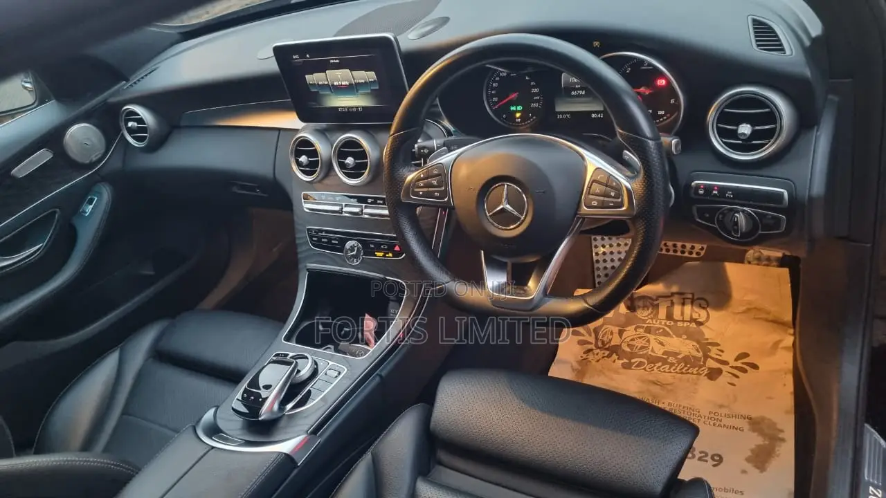 Mercedes-Benz C220 2018 Black