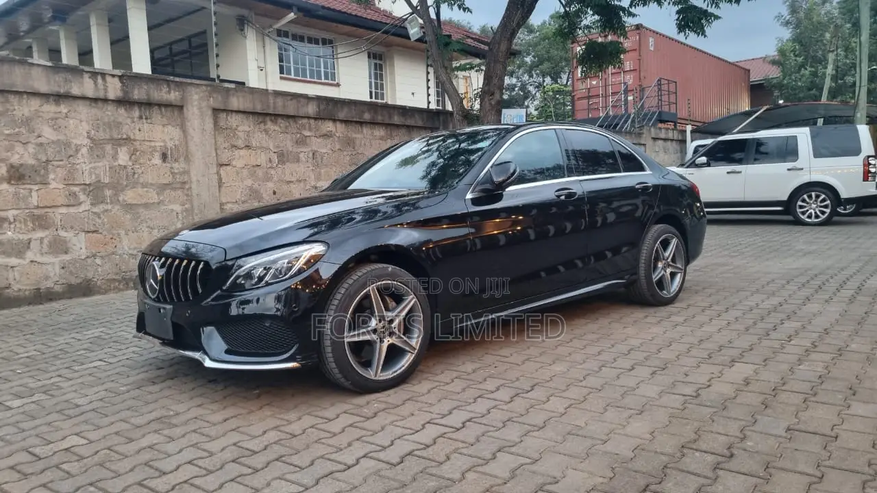 Mercedes-Benz C220 2018 Black