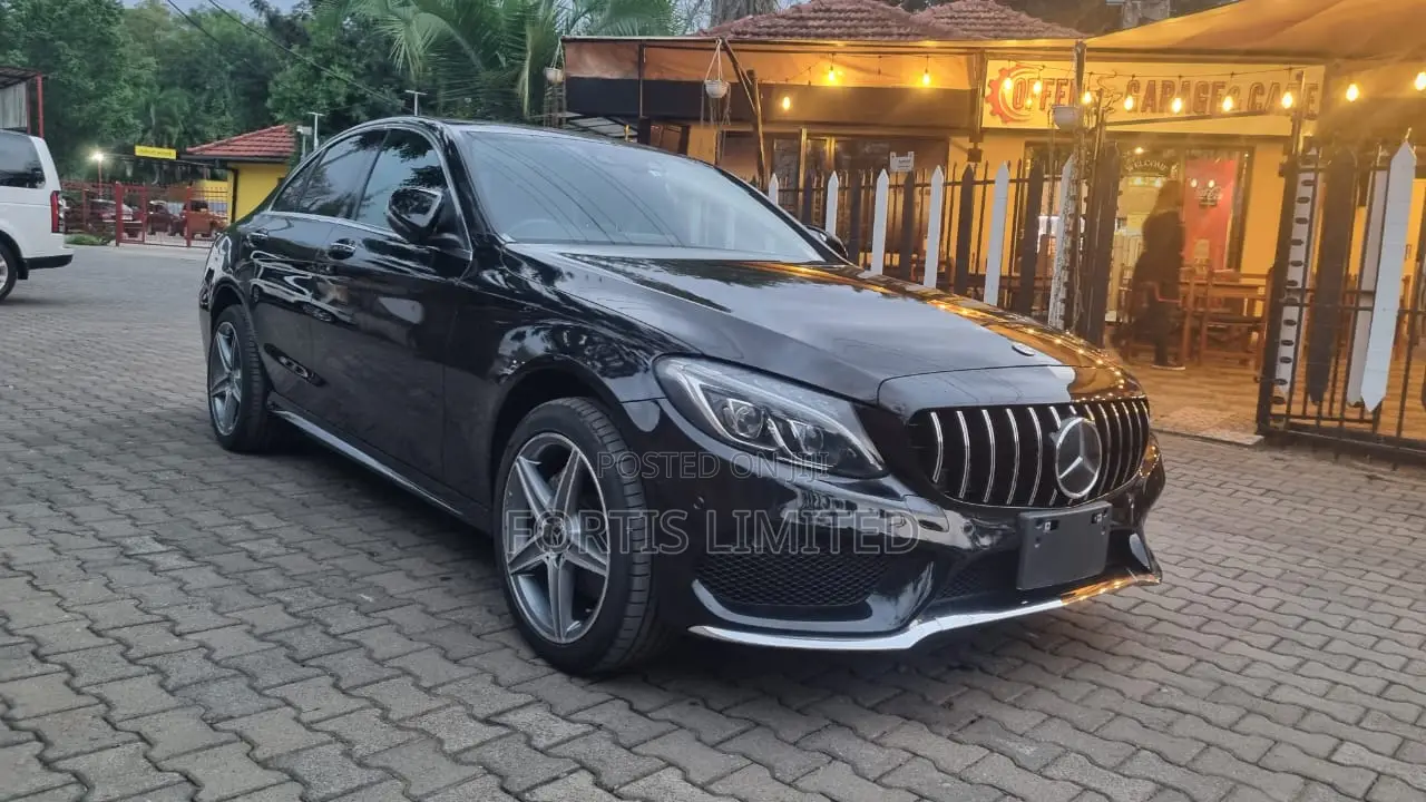 Mercedes-Benz C220 2018 Black