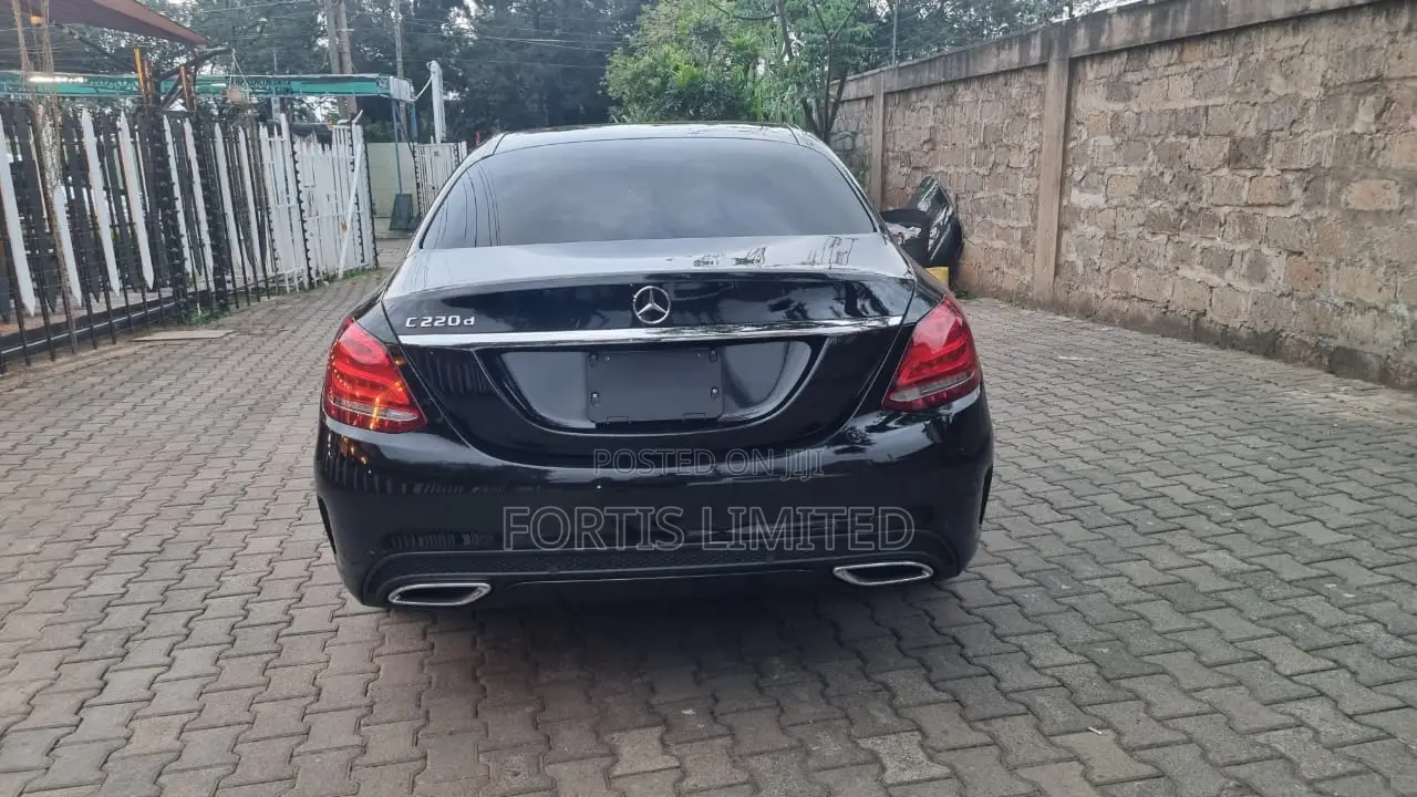 Mercedes-Benz C220 2018 Black