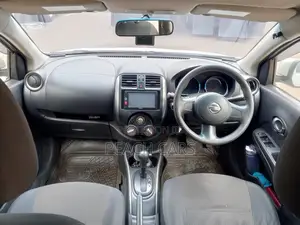 Nissan Latio 1.2 2014 Silver