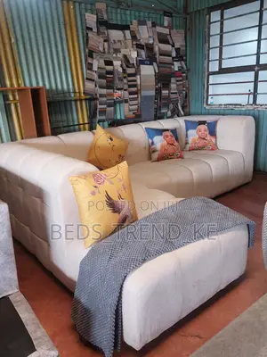 Designer-Inspired 6 Seater Bubble L Seat