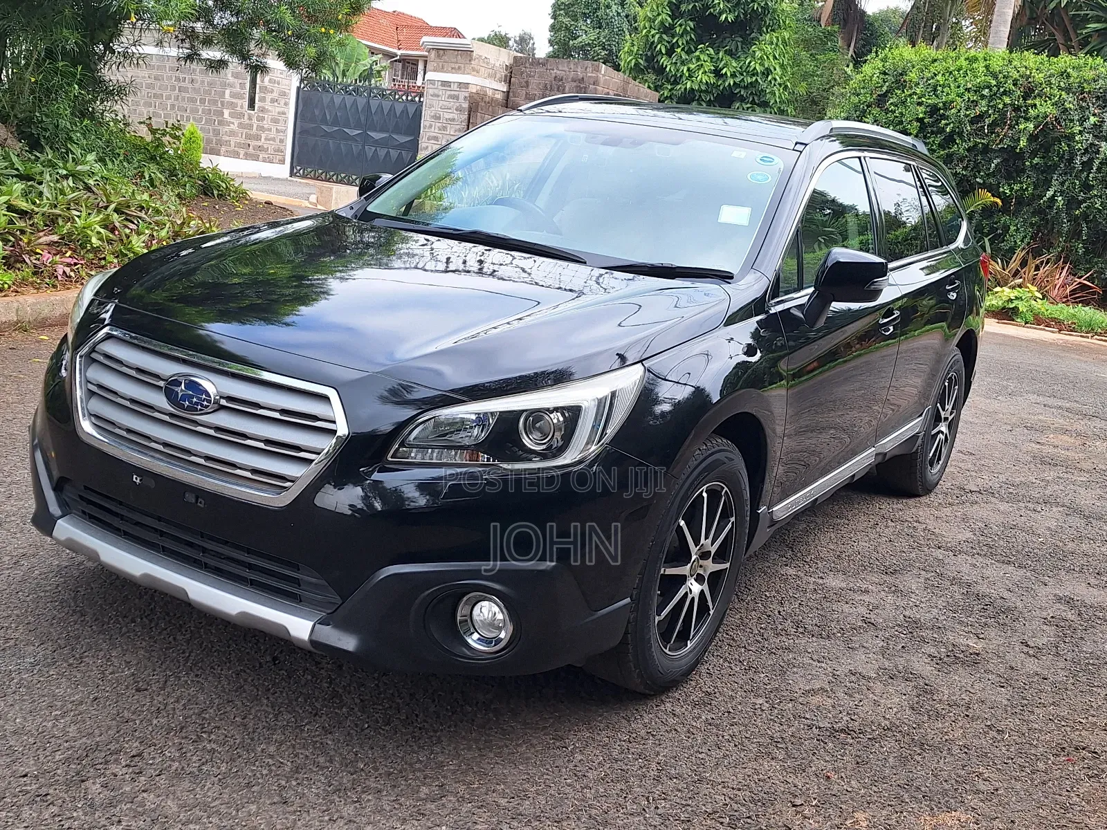 Subaru Outback 2.5i Premium AWD 2016 Matt Black