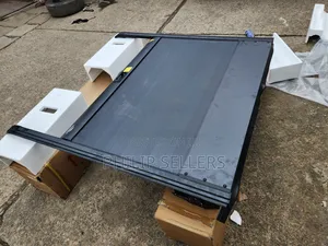 Hilux Revo 2015+ Manual Roller Lid Tonneau Bed Cover