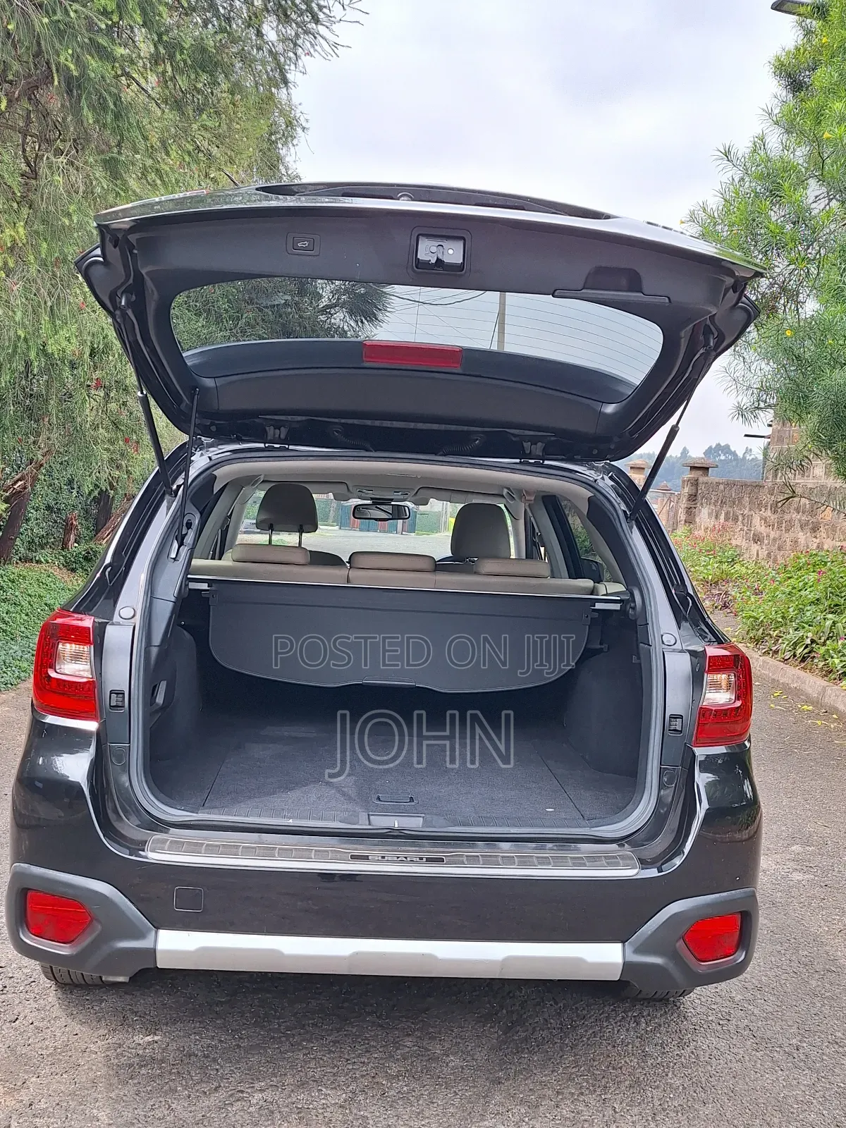 Subaru Outback 2.5i Premium AWD 2016 Matt Black