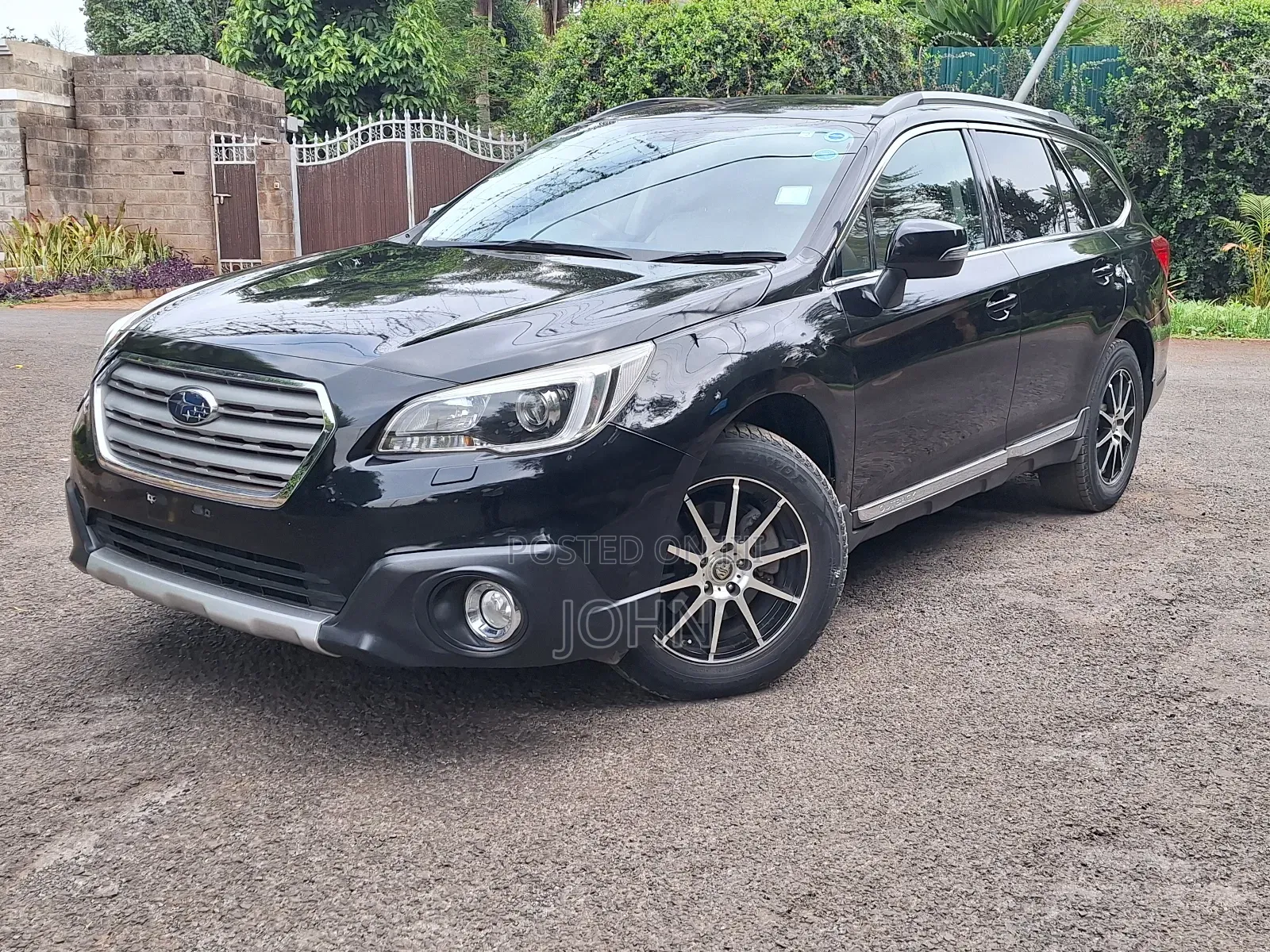 Subaru Outback 2.5i Premium AWD 2016 Matt Black