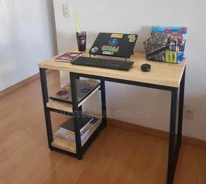 Computer Desk/Table(Metallic And Wooden)