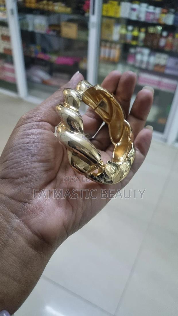 Twisted Bangle - main view