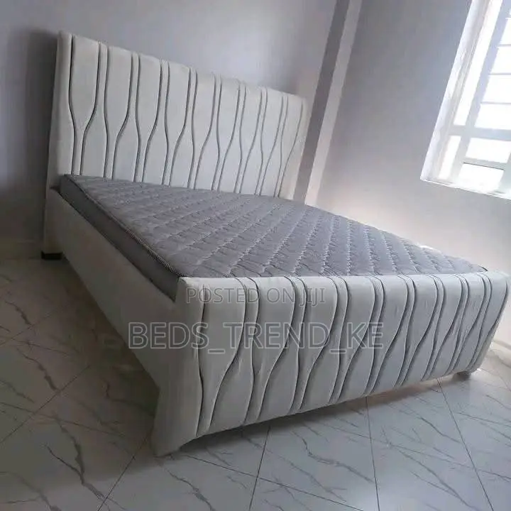 Luxurious 5 by 6 Modern Bed