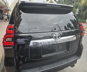 Toyota Land Cruiser Prado 2021 Black