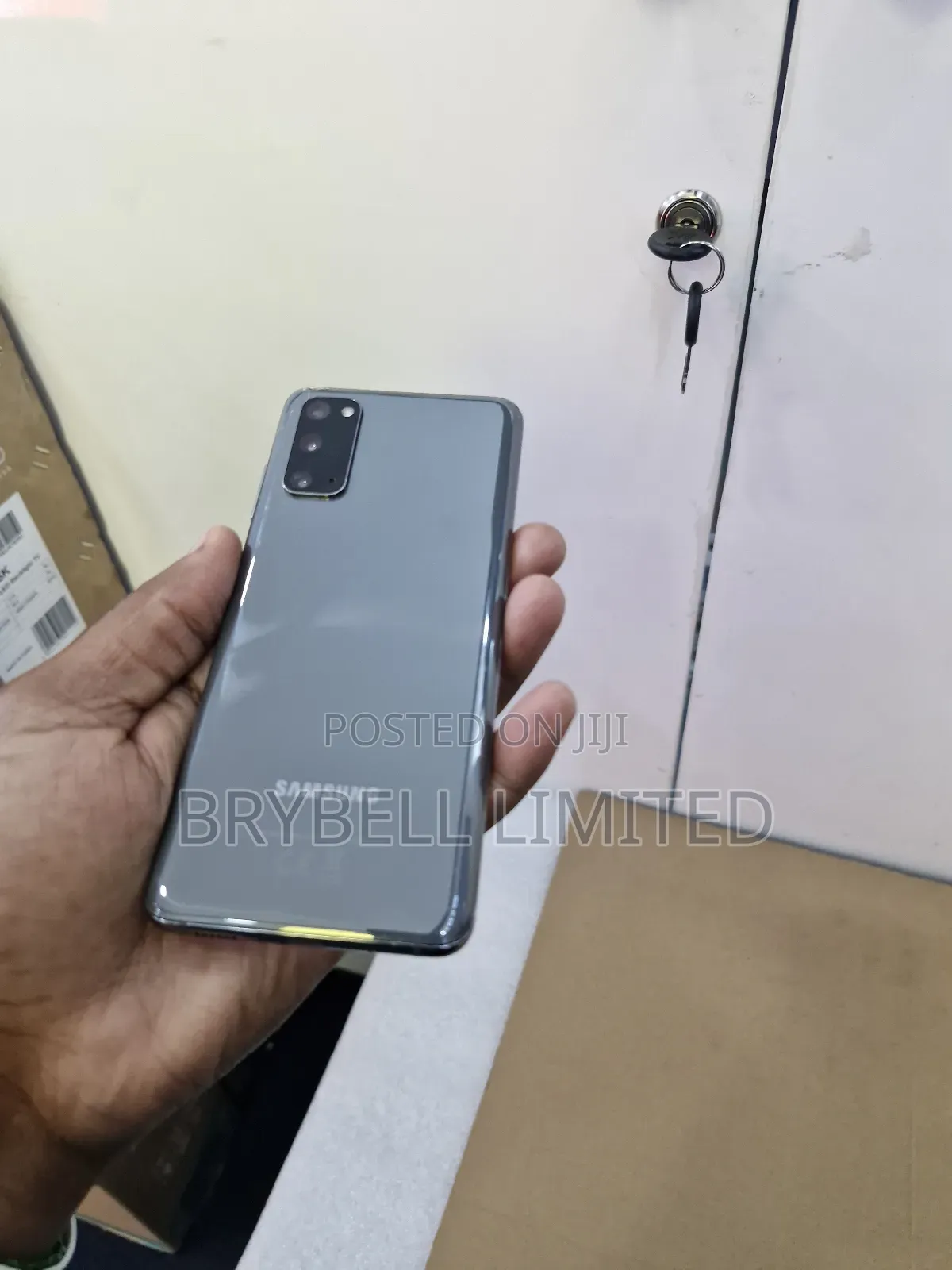 Samsung Galaxy S20 128 GB Gray
