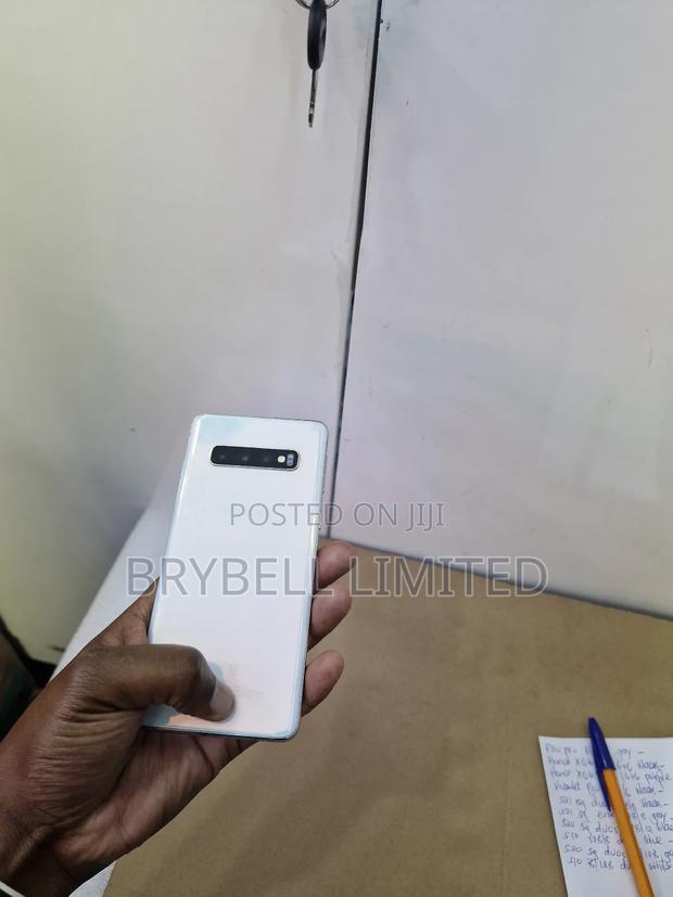 Samsung Galaxy S10 128 GB White - main view