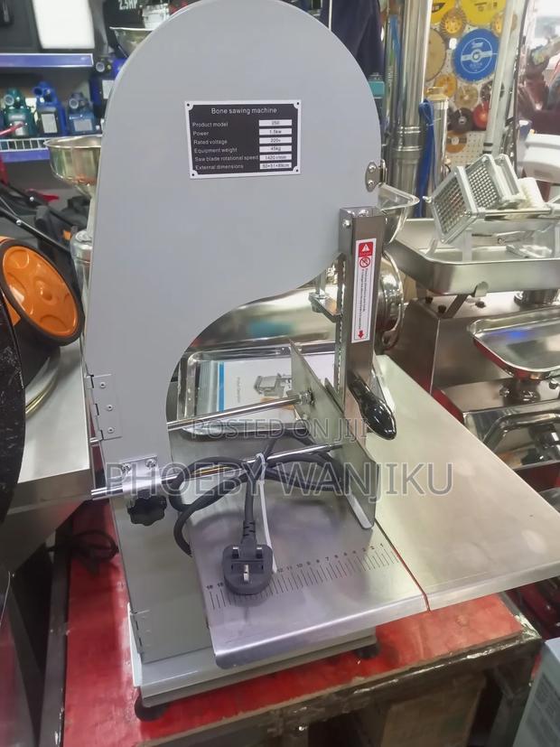 Bone Cutter/Commercial - main view