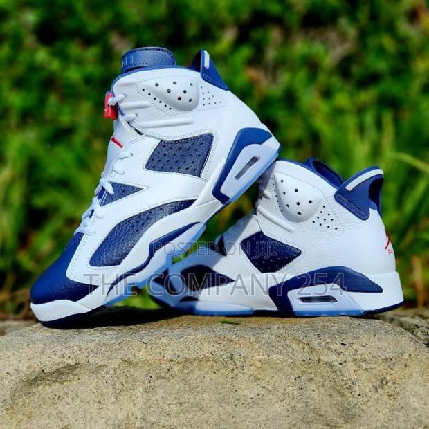 *Jordan 6 Retro "White and Midnight Navy"Jordan Sneaker Shoe