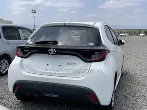 Toyota Yaris 2020 White