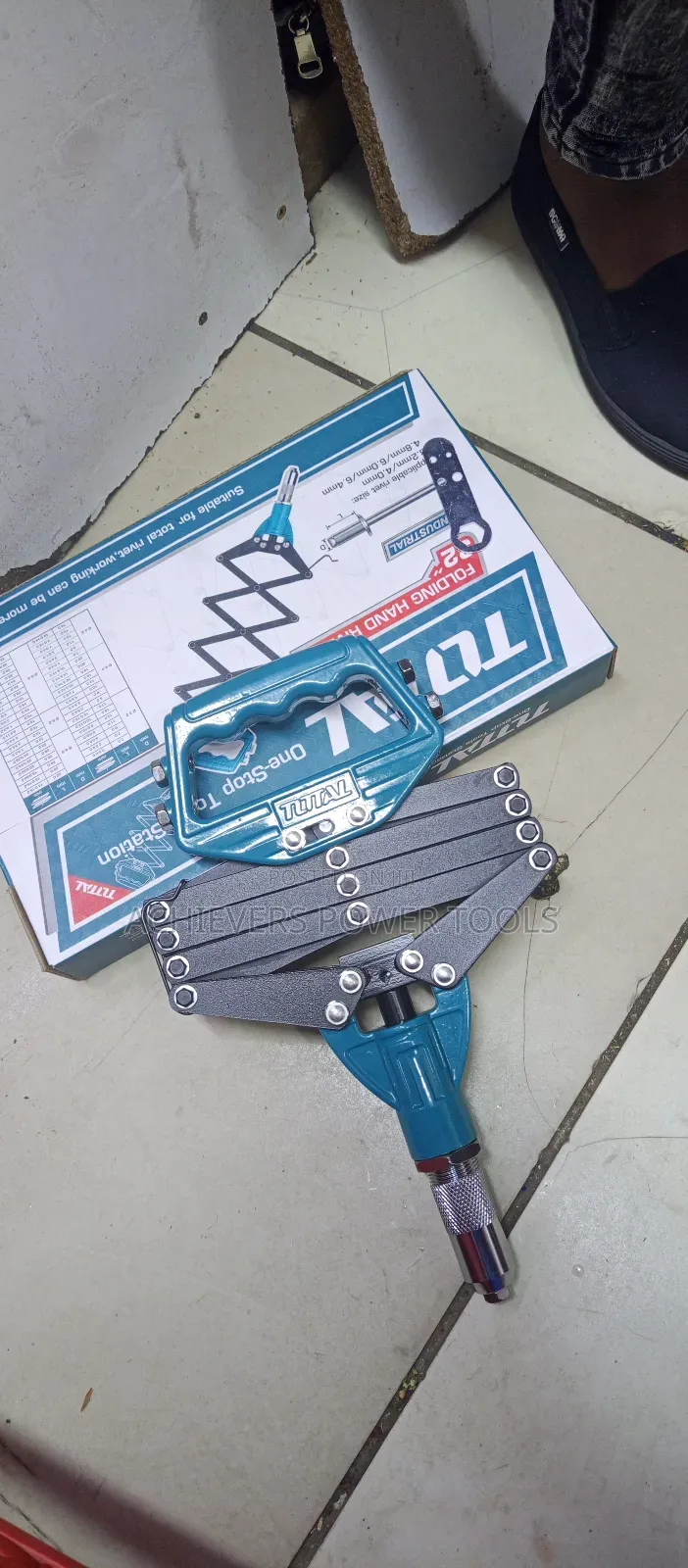 Total Rivet Gun