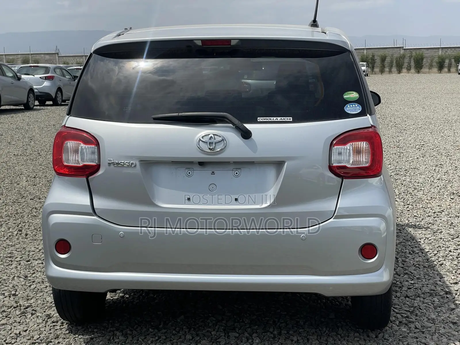 Toyota Passo 1.0 FWD 2018 Silver