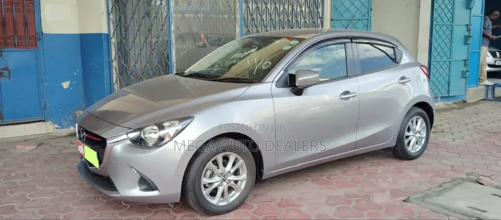 Mazda Demio 2018 Silver
