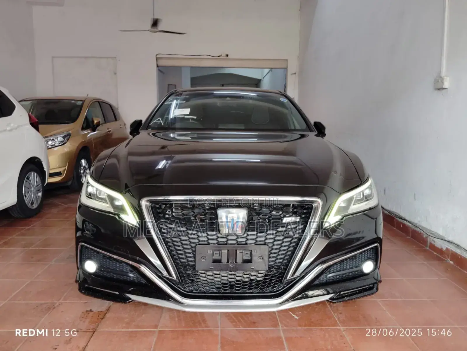 Toyota Crown 2019 Black