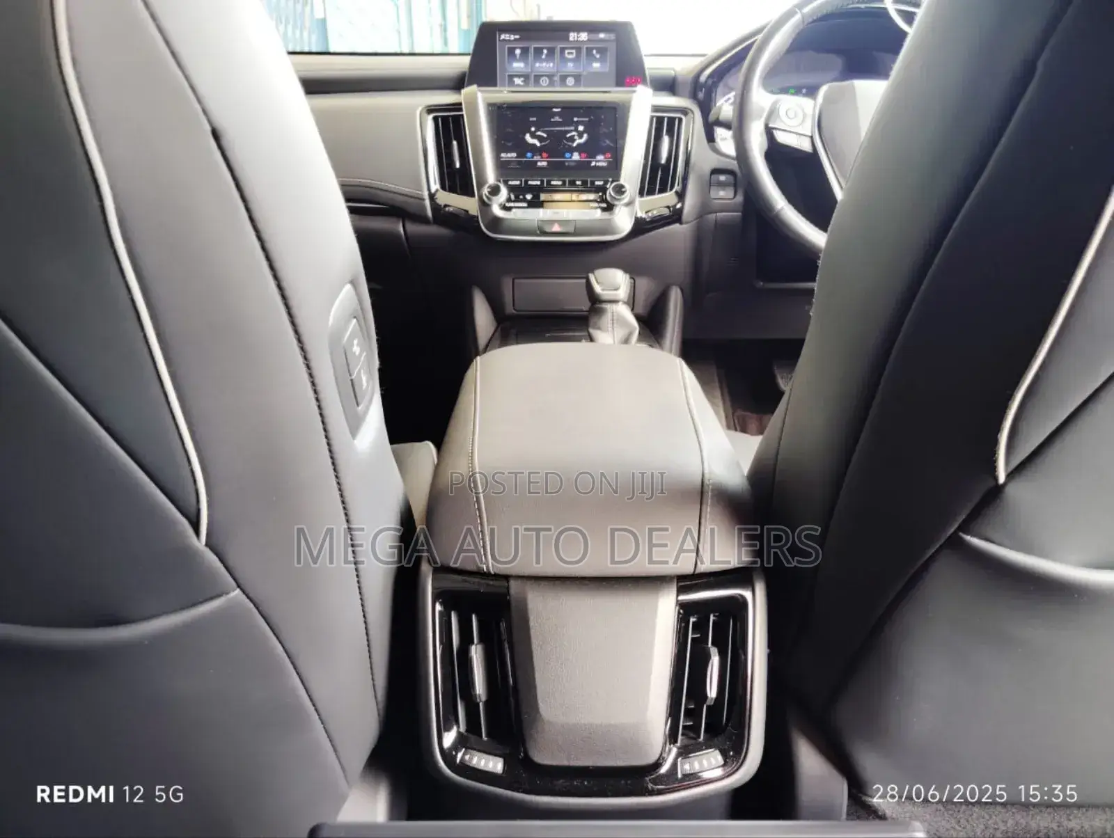 Toyota Crown 2019 Black