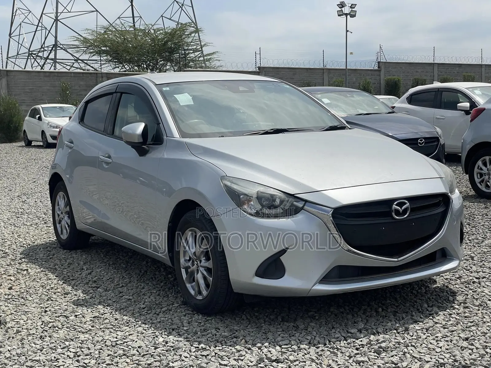 Mazda Demio 2019 Silver