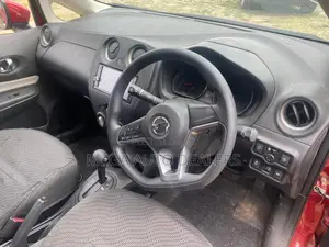Nissan Note 2018 Red