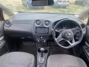 Nissan Note 2018 Red