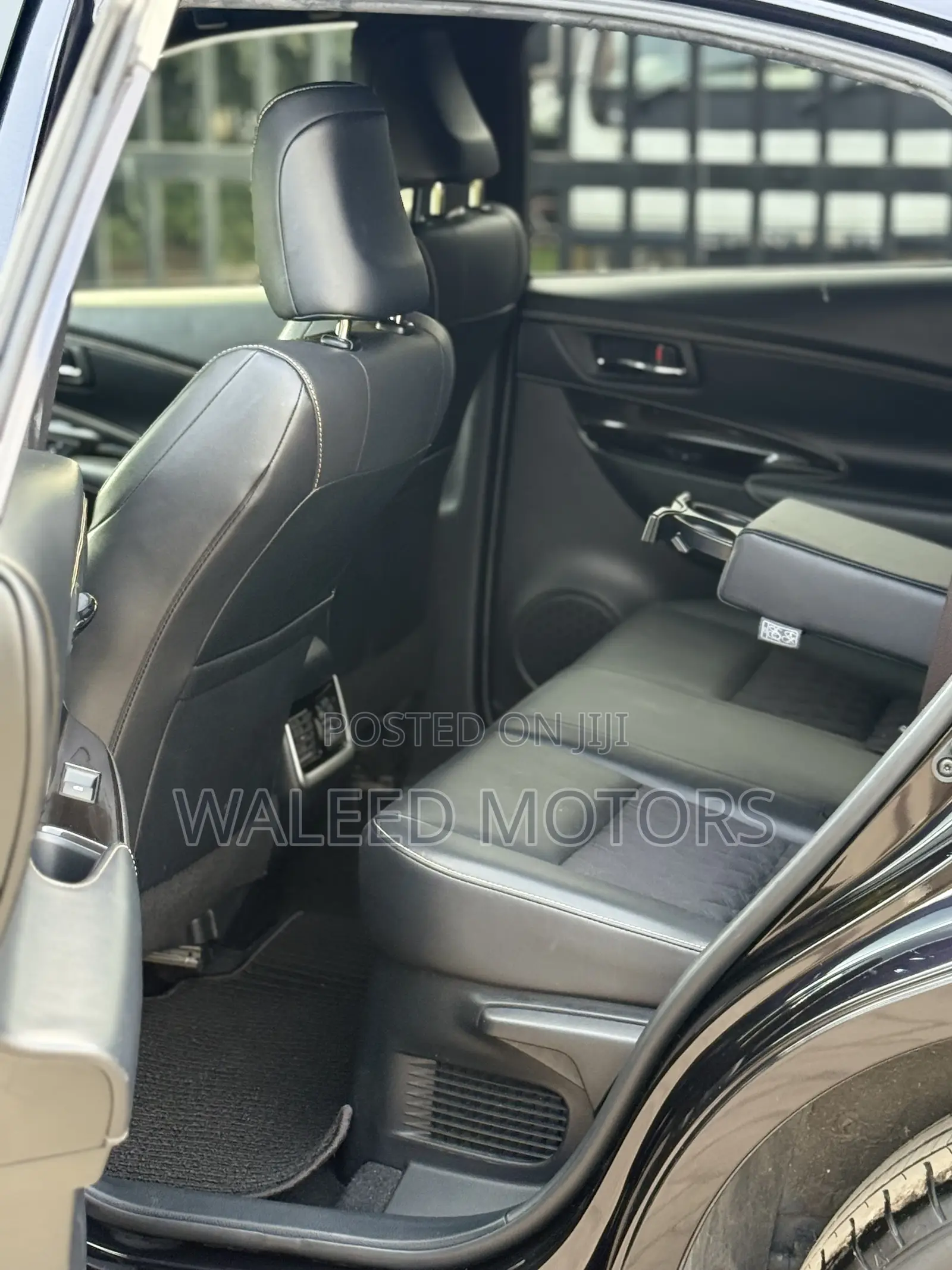 Toyota Harrier 2.0 2019 Black