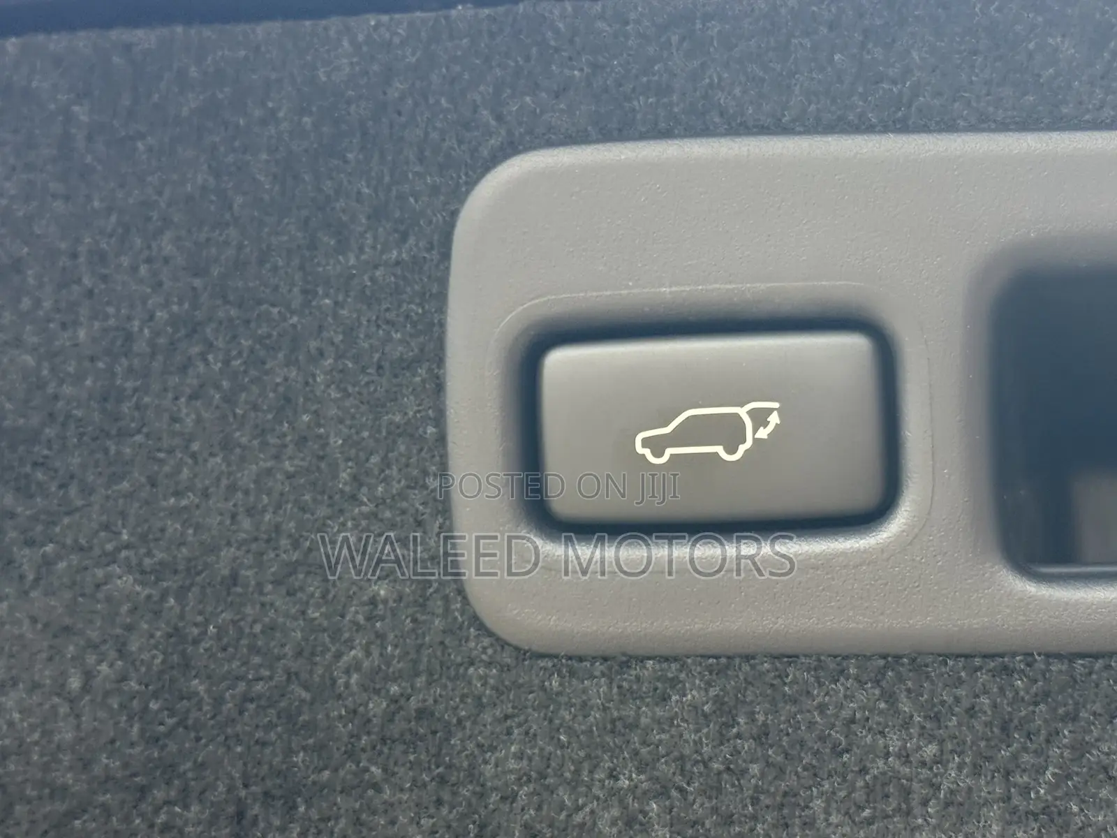 Toyota Harrier 2.0 2019 Black