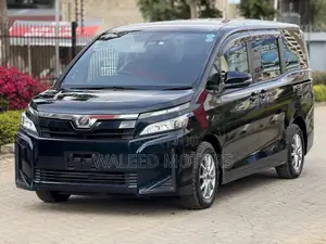Toyota Voxy 2018 Blue