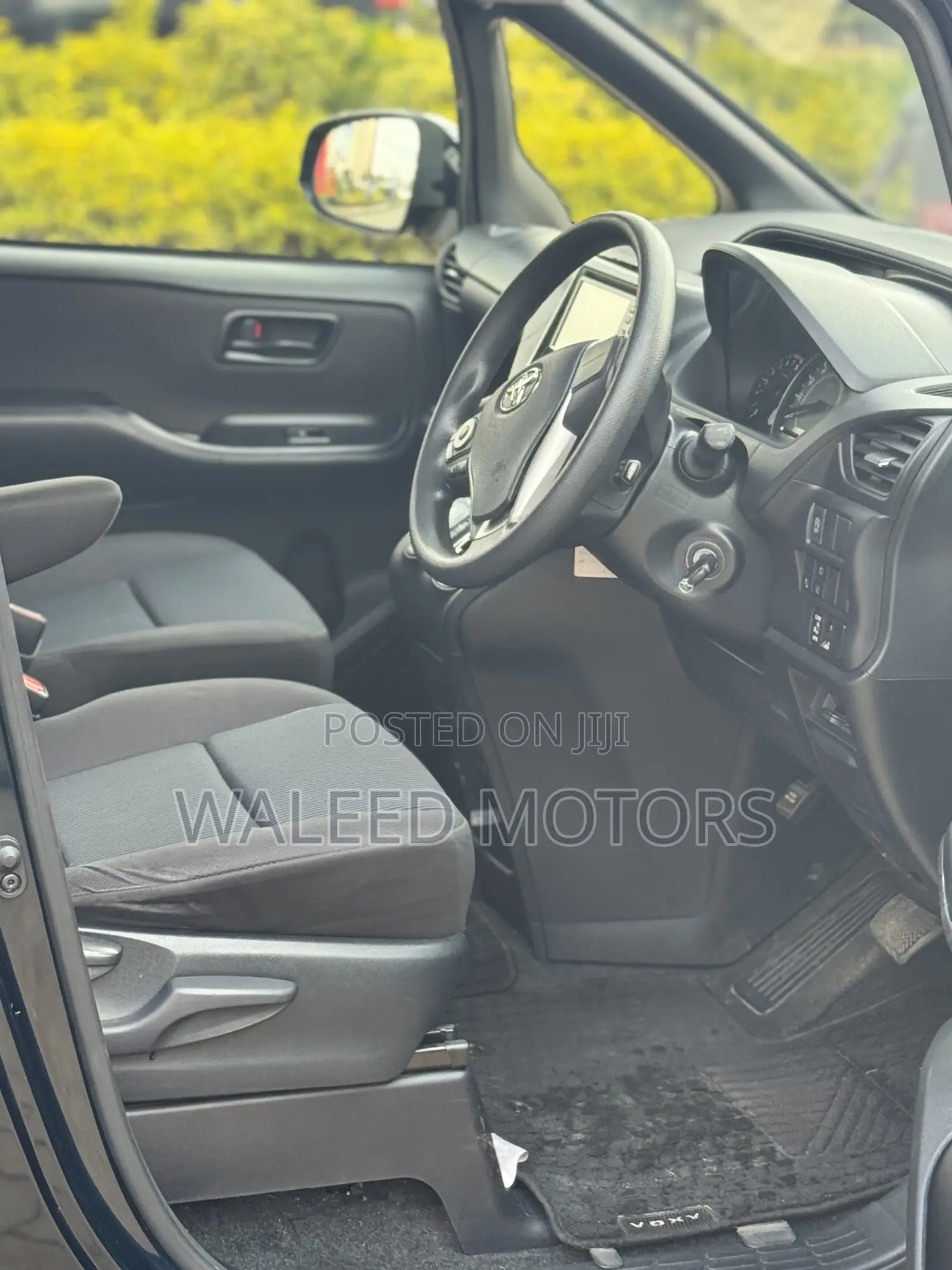 Toyota Voxy 2018 Blue
