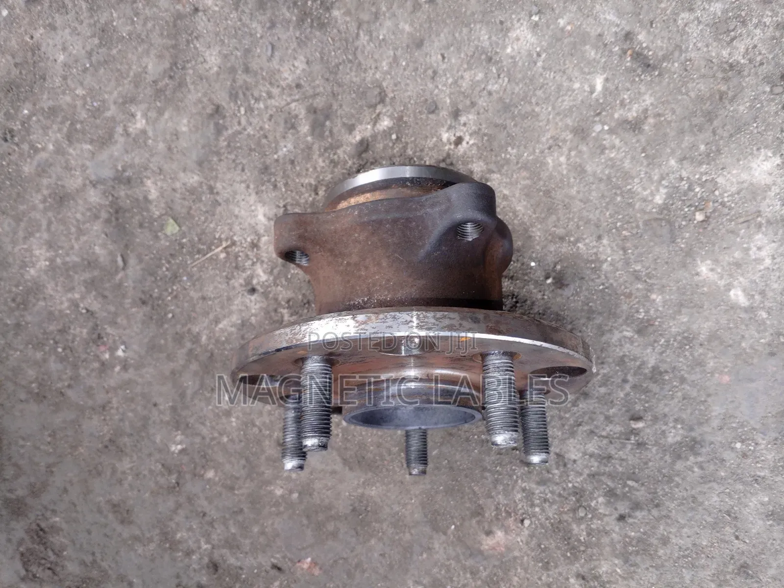Toyota Mark X Rear Hub