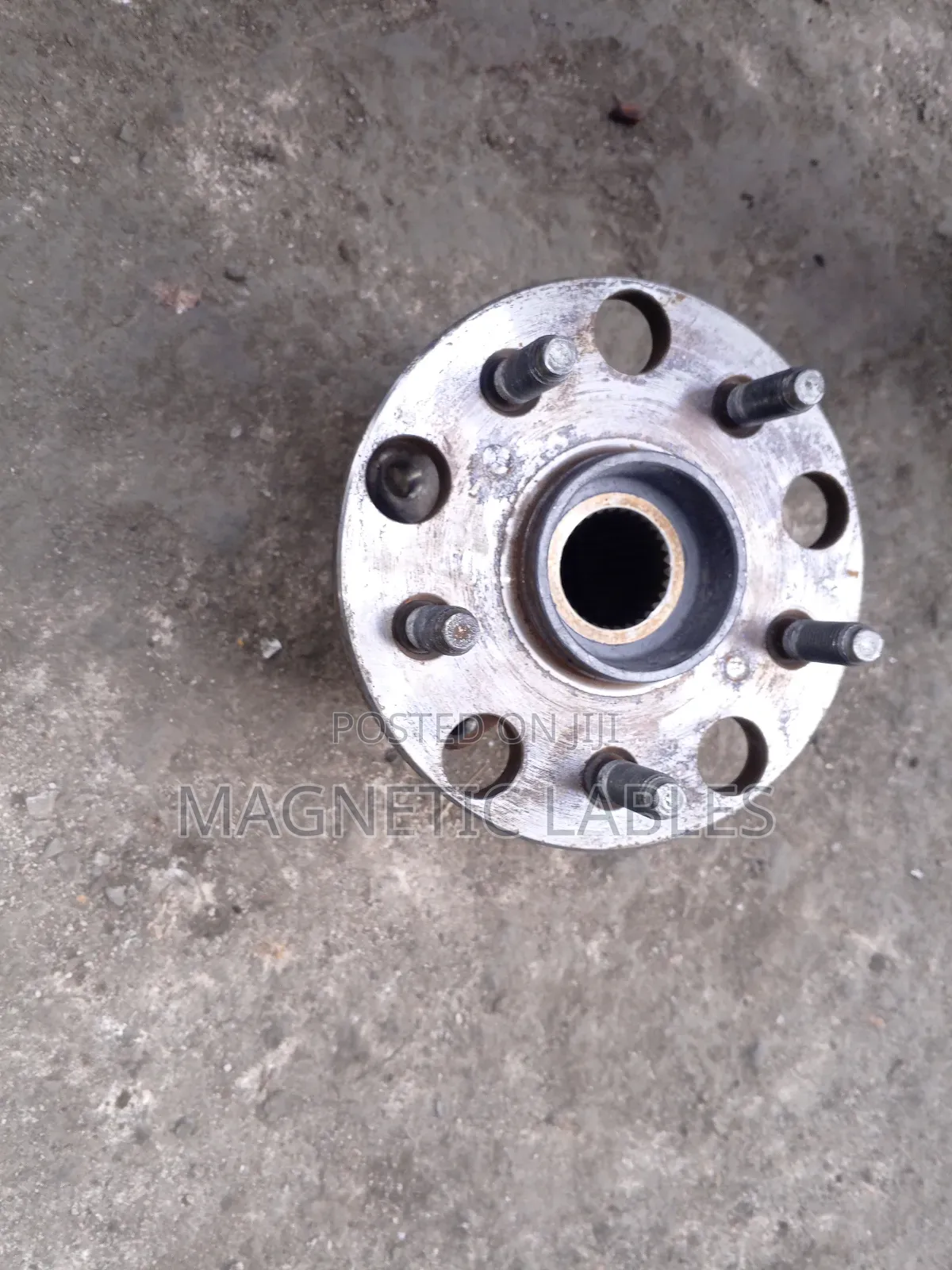 Toyota Mark X Rear Hub