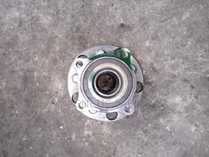 Toyota Mark X Rear Hub