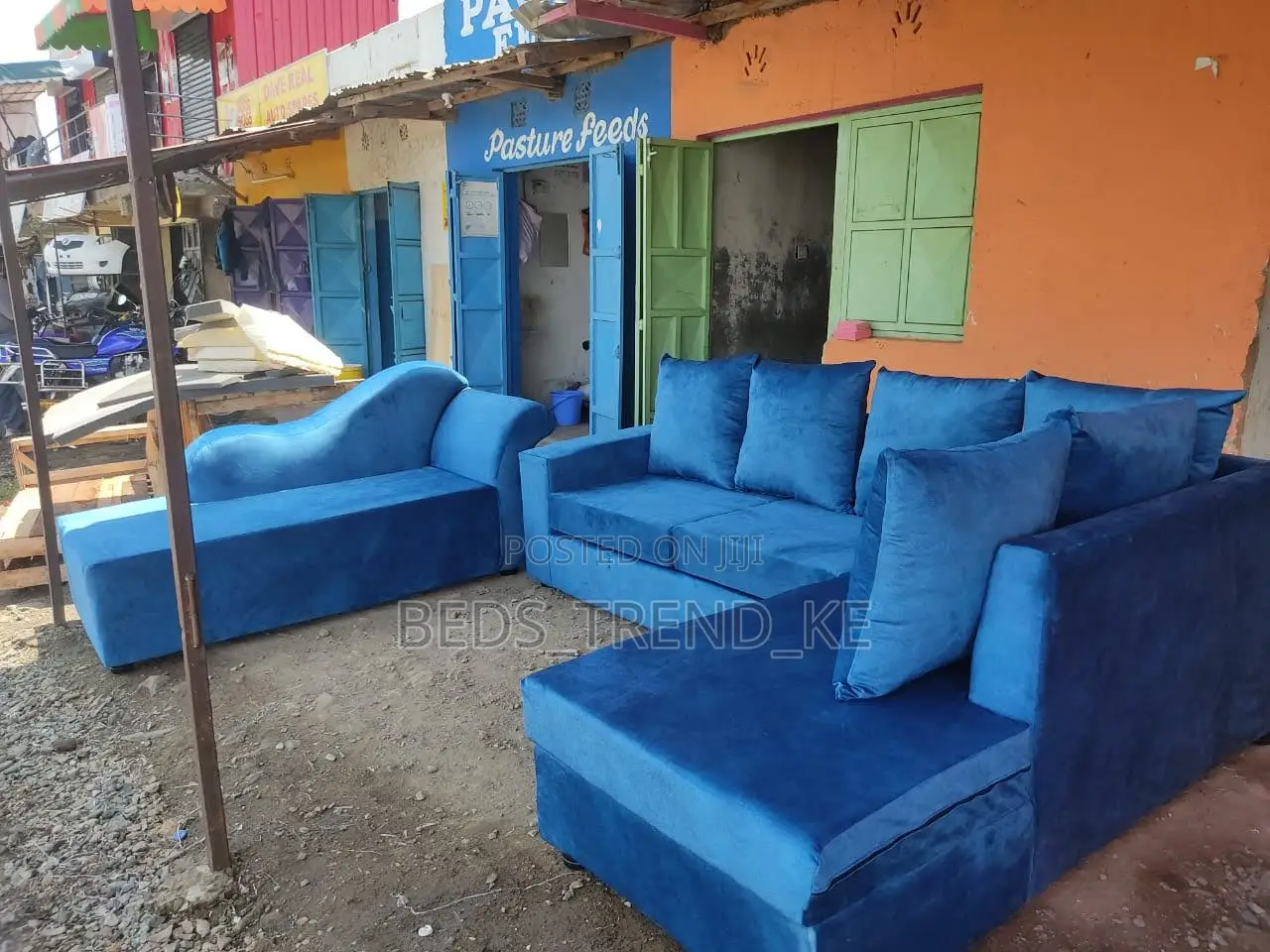 6 Seater Modern L Seater With a Sofa Bed