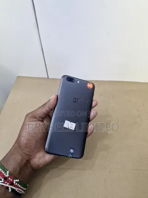 OnePlus 5 64 GB Black