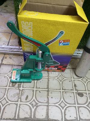 Top Guarantee Cin 250 Button Machine - thumbnail 2