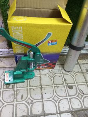 Top Appropriate Cin 250 Button Machine - main view