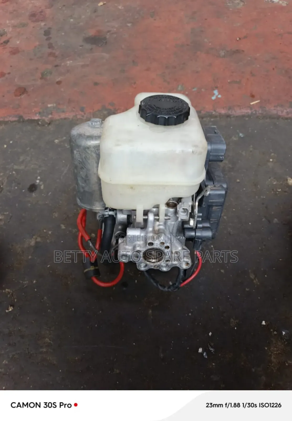 Toyota V8 200 Series Brake Booster