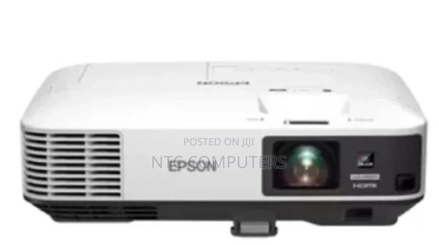 Epson Eb-X49 Projector 3lcd Technology,Xga 3600 Lumen,Usb