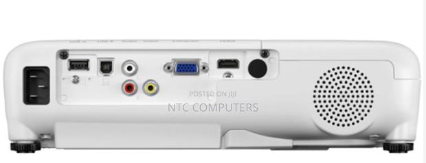 Epson Eb-W51 Projector, 3lcd Technology,Wxga,4000 Lumen,Usb - thumbnail 3