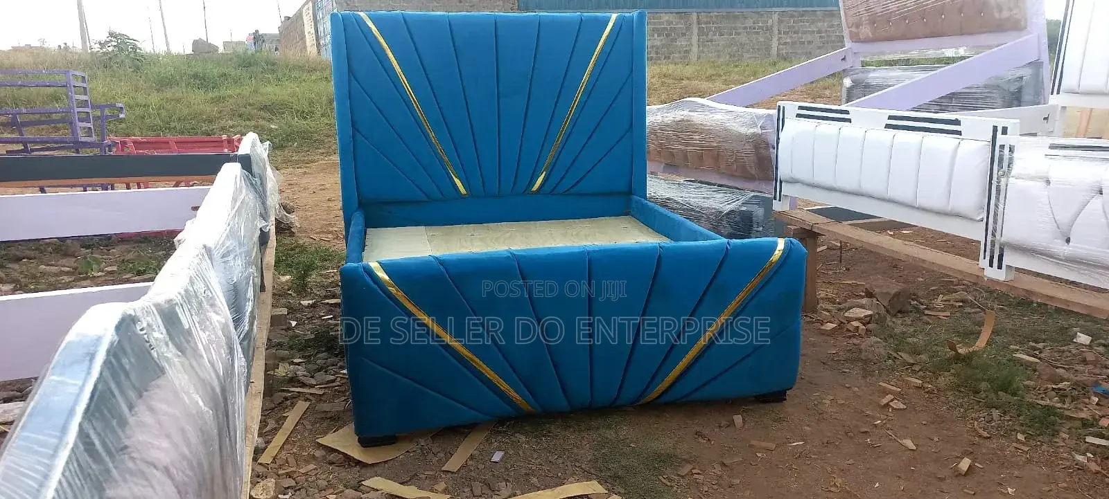 Bed Blue Colour 5*6 Chester