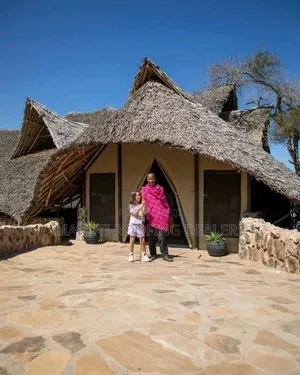 Makuti Roofing Team Country Wide