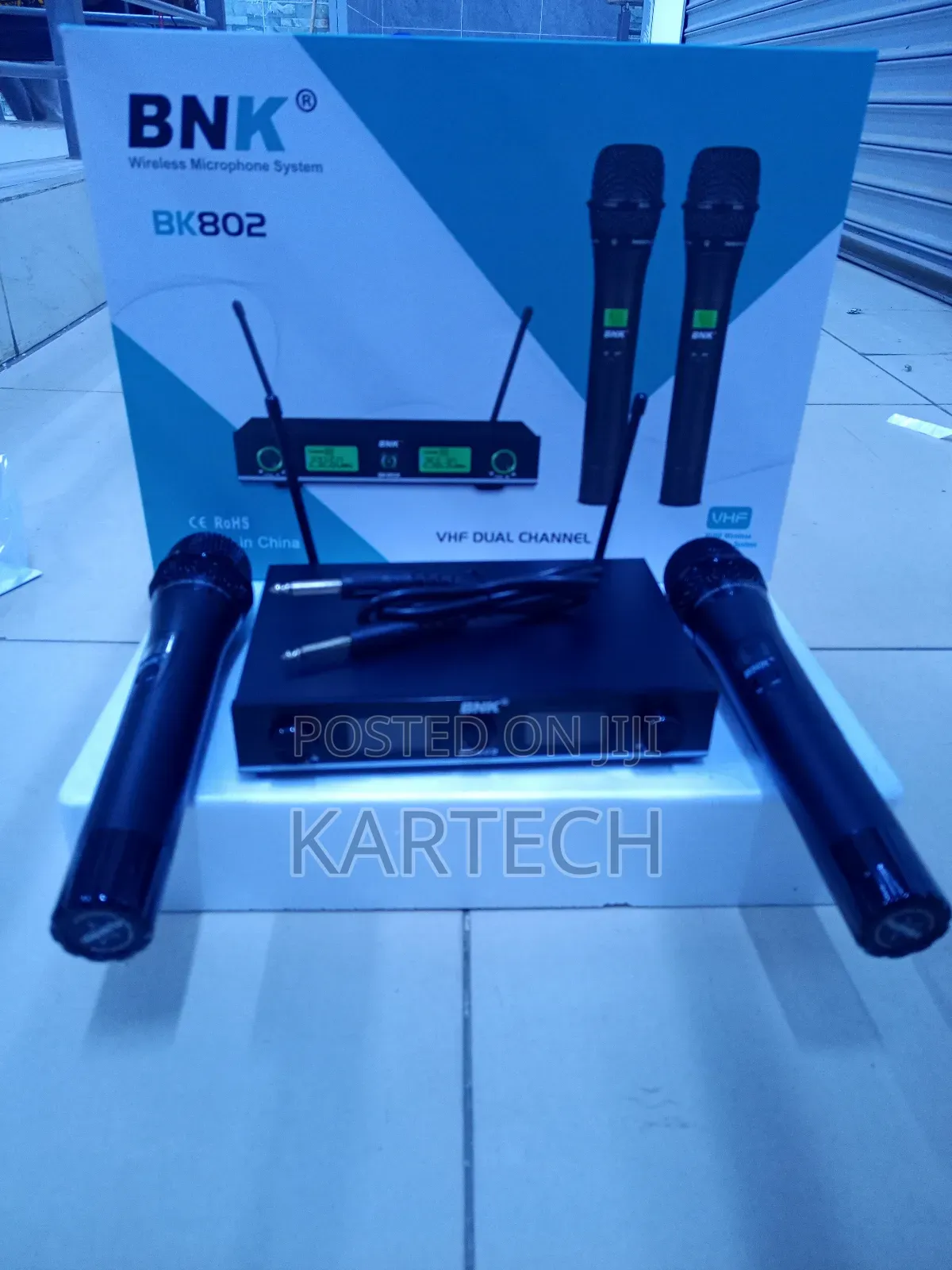 BNK Bk802 Wireless Microphone System